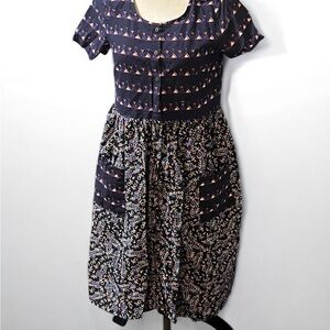 Blue and Red Pleated Short Sleeve Midi Dress